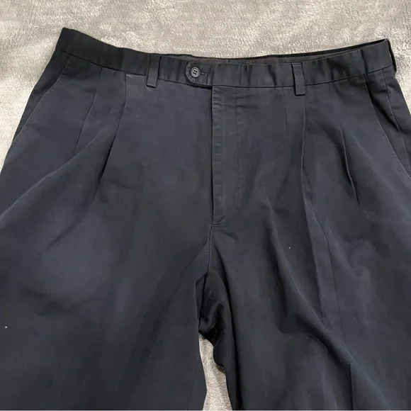 Burberry London navy blue pleated front pants size 36 x 28.5 stretch slacks - Picture 3 of 10